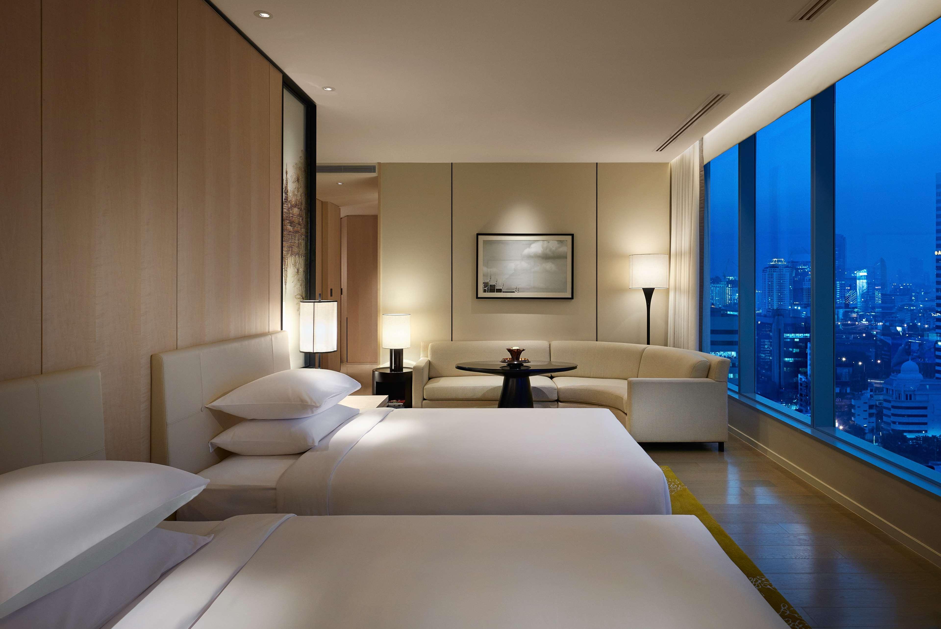 Park Hyatt Bangkok - SHA Extra Plus Hotell Exteriör bild